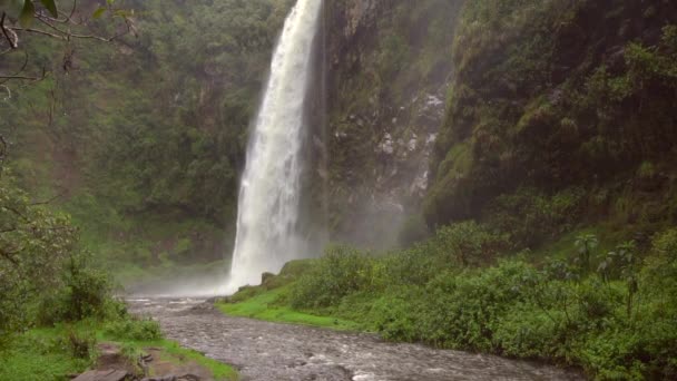 Slow Motion Video Van Waterval Ecuadoriaanse Andes — Stockvideo