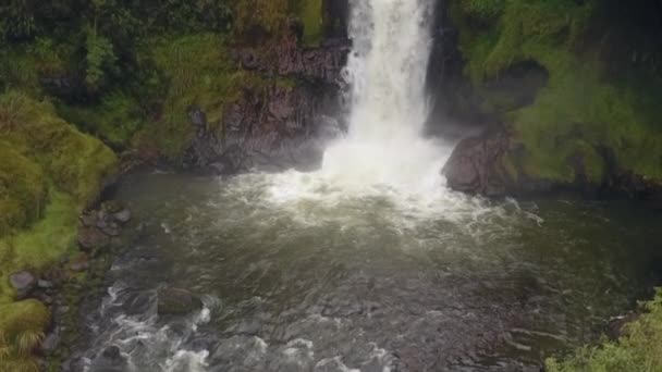 Zeitlupenvideo Vom Wasserfall Rio Pita Ecuadorianischen Anden — Stockvideo