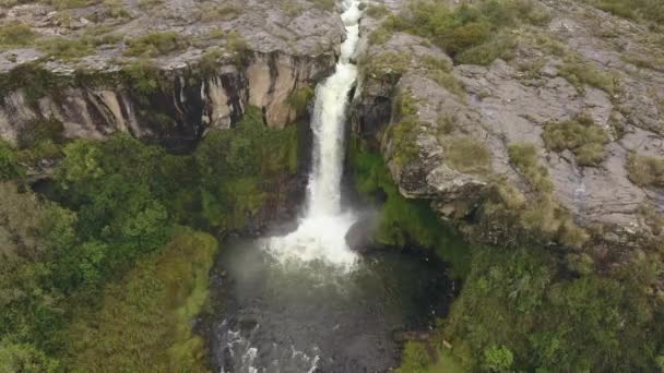 Slow Motion Video Van Waterval Rio Pita Ecuadoriaanse Andes — Stockvideo