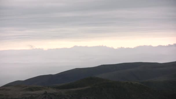 Vídeo Paisaje Con Montañas Nubes — Vídeos de Stock