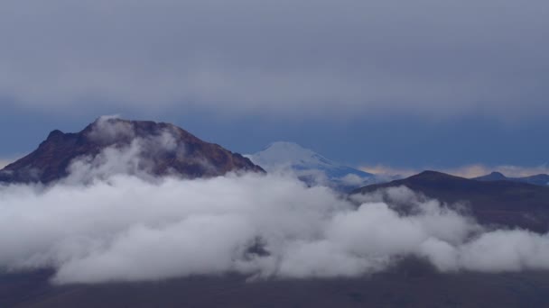 Video Van Cotopaxi Vulkaan Bergen Wolken Lucht — Stockvideo