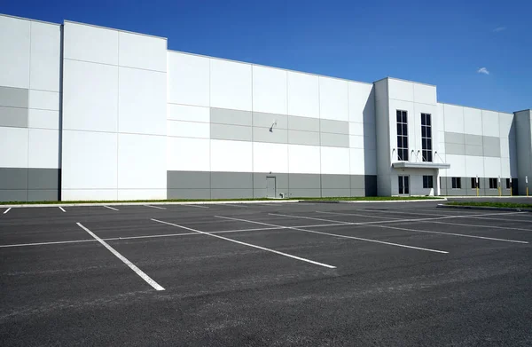 Modern warehouse exterior — Stock Photo, Image