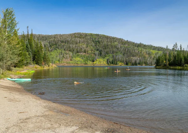 Clark Colorado Usa September 2020 Αγνώστων Στοιχείων Άνθρωποι Απολαμβάνουν Καγιάκ — Φωτογραφία Αρχείου