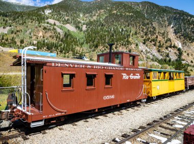 Georgetown, Colorado / ABD - 10 Eylül 2020: Georgetown Demiryolu için boş bir tren ziyaretçiler için hazır. .