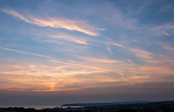 Sonnenuntergang Und Sonnensäule Über Der Bucht Von Seaford Sussex — Stockfoto