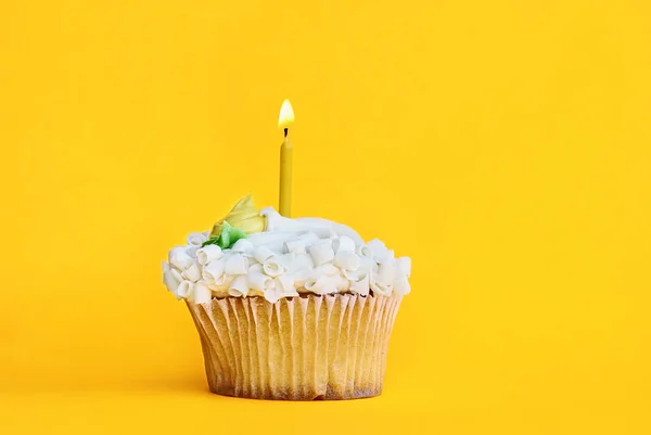 Vacker Citron Smaksatt Cupcake Med Buttercream Frosting Och Dekorerad Med — Stockfoto