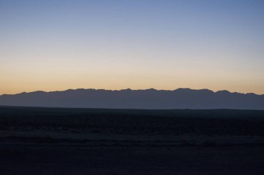Helan zirvesinde güzel sabah parıltısı