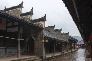 Yangtze Nehri 'nin güneyinde bölgeler