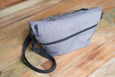 Gemide çapraz ceset torbası var.