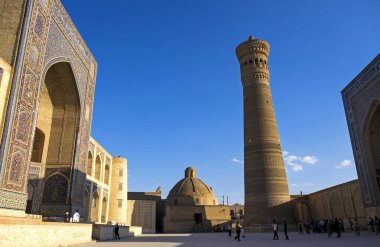 Buhara, Özbekistan. Poi Kalan - Kalan minareçevresinde bulunan Bir İslam dini kompleksi.
