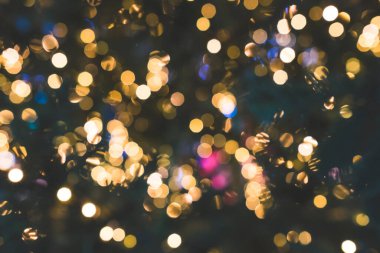 Noel dekorasyonu arka planı, sönmüş ışıklar parlıyor