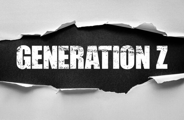 Разорванный бумажный эффект, раскрывающий фразу Поколение Z. Концептуальный образ, символизирующий молодежь, инновации, цифровых аборигенов, современную культуру, будущую рабочую силу, разнообразие, творчество и социальные изменения