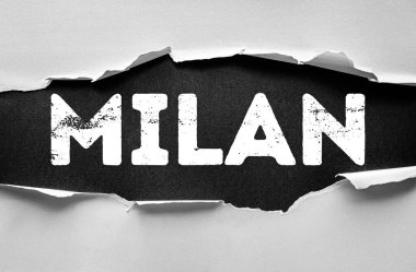Yırtık kağıt dokuma arka plan, seyahat konsepti, şehir kimliği, tasarım, İtalyan kültürü, turizm, yaratıcılık ve modern tarz üzerine koyu sıkıntılı stencil yazı tipi ile MILAN sözcüğünü ortaya çıkarıyor