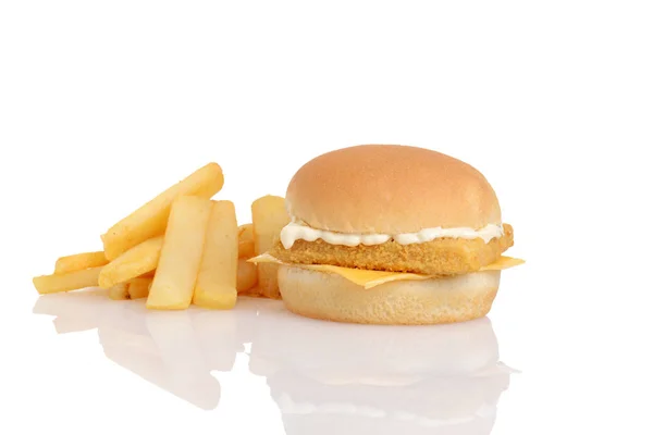 Sándwich Filete Pescado Con Papas Fritas — Foto de Stock