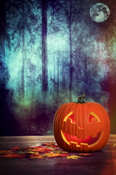 Halloween Pumpa Spöklik Skog Scen — Stockfoto