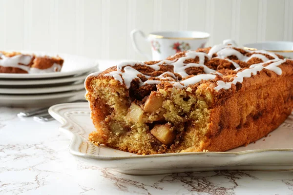 Closeup Sliced Apple Fritter Loaf Bread Cake — Stock Photo, Image