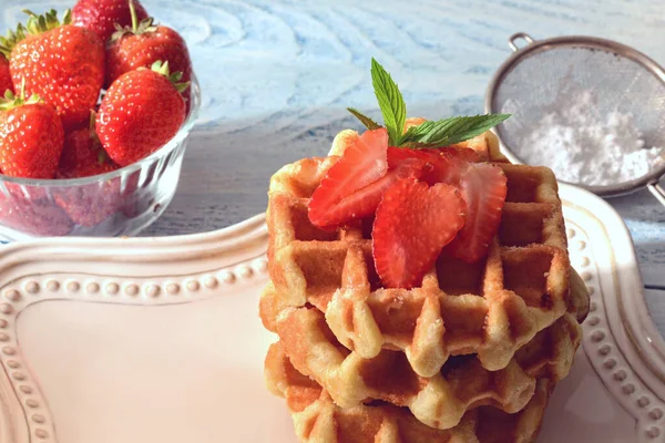 Closeup Belgian Waffles Strawberries — Stock Photo, Image