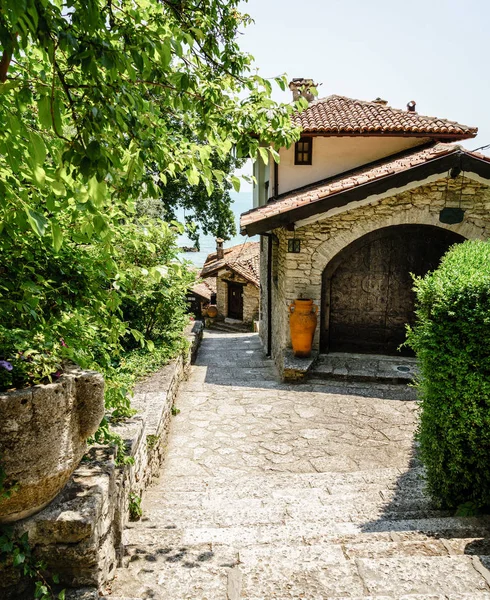 Lokales Weingut Bulgarischem Dorf Tagsüber — Stockfoto