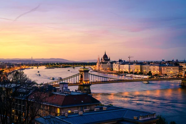 Прекрасний Вид Історичній Частині Будапешта Річки Дунай Після Заходу Сонця — стокове фото