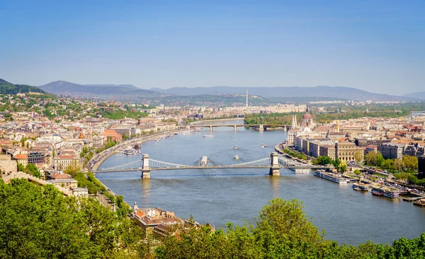 Schöne Aussicht Auf Den Historischen Teil Von Budapest Und Die — Stockfoto