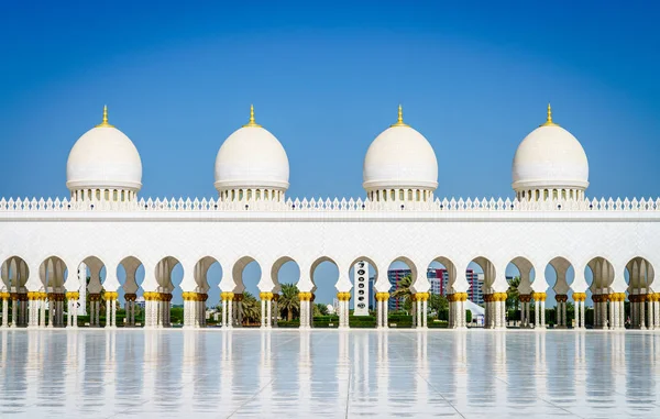 Colonnade Grande Mosquée Cheikh Zayed Abu Dhabi Eau — Photo