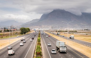 Üstten görünüm karayolu Cape Town, Güney Afrika.