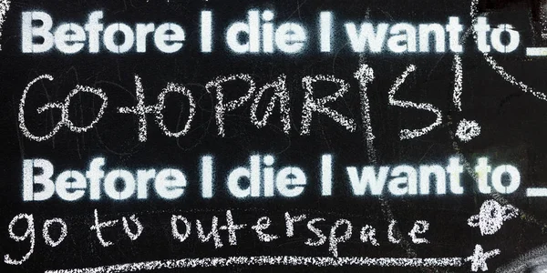Fragmento Una Pizarra Que Dice Antes Morir Quiero París — Foto de Stock