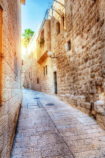 Έναν Δρόμο Στην Εβραϊκή Συνοικία Ιερουσαλήμ — Φωτογραφία Αρχείου