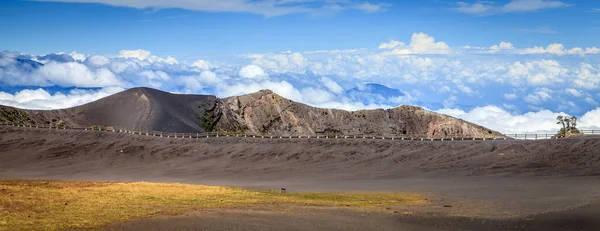 Aschefeld Und Wanderweg Auf Dem Vulkan Irazu Costa Rica — Stockfoto
