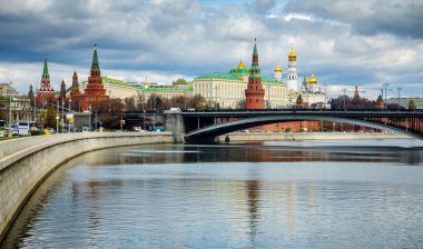 Moskova Nehri ve kremlin