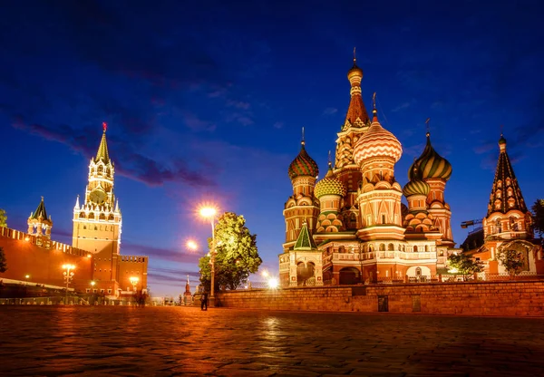 St. Basil Cathedral in Moscow — Stock Photo, Image