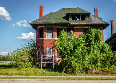 Detroit terk edilmiş evde