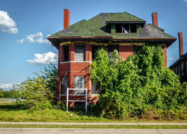 Övergivet hus i Detroit — Stockfoto