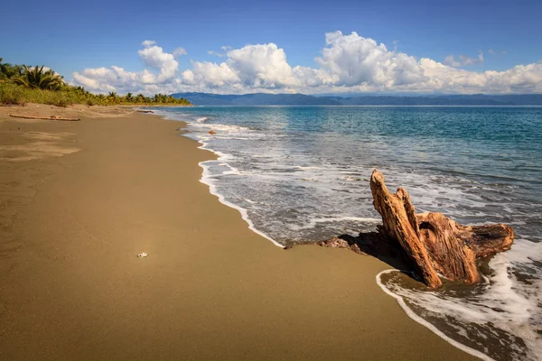 Spiaggia vuota in Costa Rica — Foto Stock