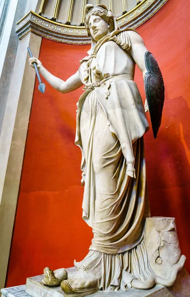 Estatua de la diosa romana Juno Sospita en el Museo Vaticano —  Fotos de Stock