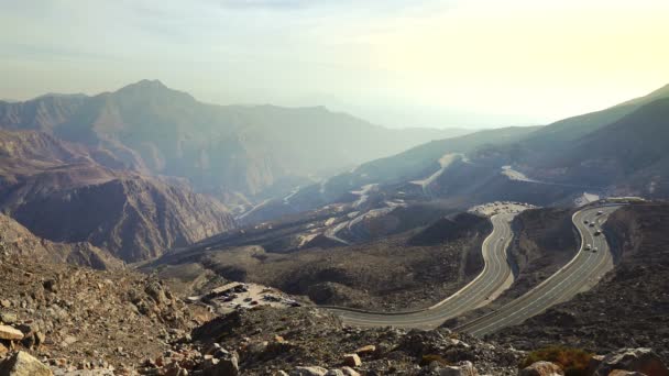 阿联酋哈伊马拉斯杰贝勒贾斯公路上的山路 — 图库视频影像