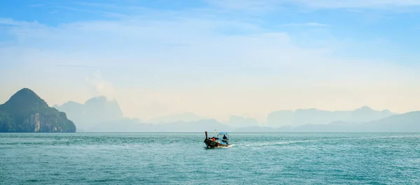 Krabi Tailândia Novembro 2017 Tradicional Barco Motor Tailandês Mar Andamão — Fotografia de Stock