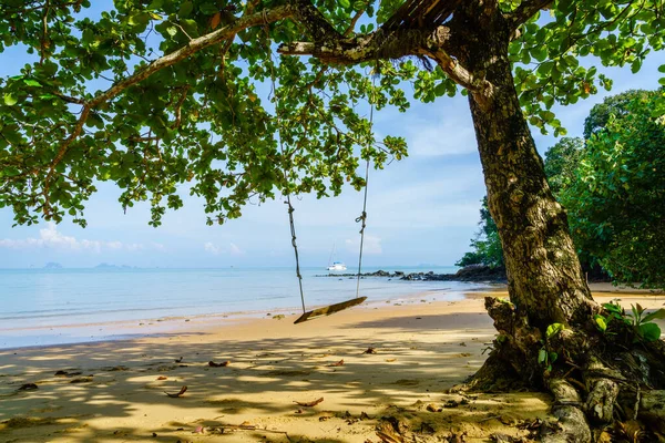 Osamělá Prázdná Pláž Ostrově Yao Yai Andamanském Moři Thajsku — Stock fotografie