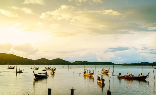 Barche Pesca Tailandesi Coda Lunga Villaggio Pescatori Sull Isola Yao — Foto Stock