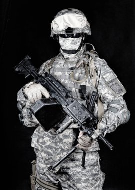 ABD deniz piyadeleri makine gunner studio vurdu