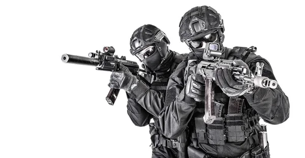 Police elite squad fighters protecting each other — Stock Photo, Image