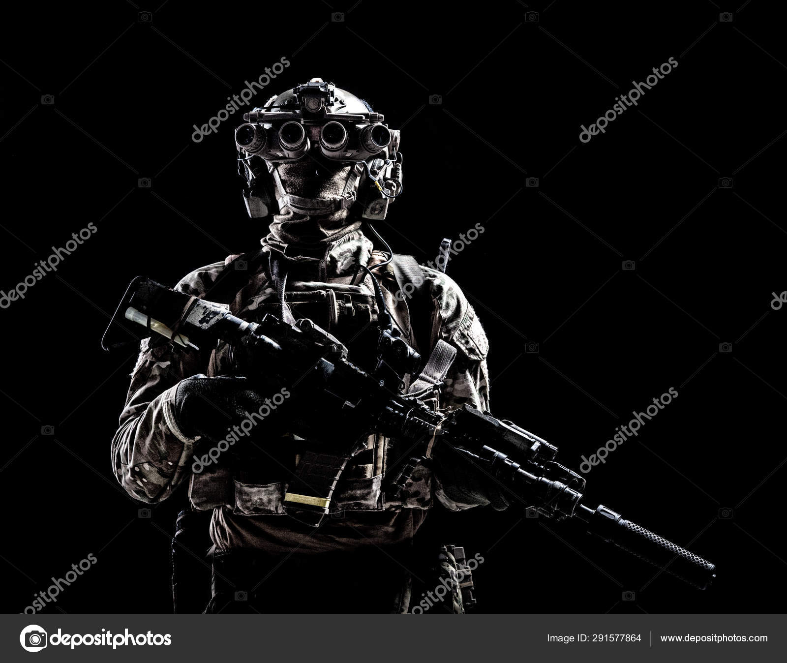 Armée forces spéciales tireur low key studio shoot — Photo de stock par  ©zabelin - 291577864, image size:1600x1348