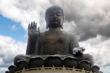 büyük tian tan Buda po lin Manastırı hong Kong.