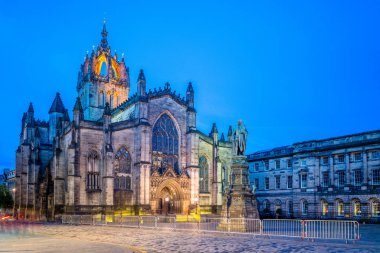 St Giles Cathedral Edinburgh gece görünümü