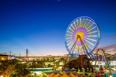 Taipei Children's Amusement Park, gece görüş Taipei çocuk eğlence merkezi, Yuanshan içinde yer alan olarak hayat başladı