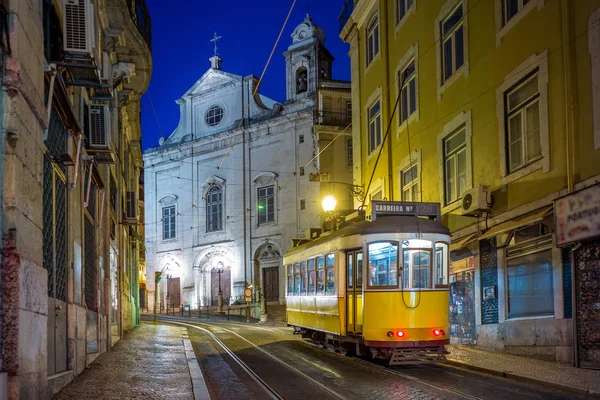 Straßenbahn Der Linie Lissabon Portugal Der Nacht — Stockfoto