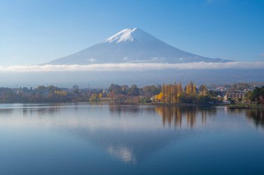 Fuji Dağı ve Gölü Kawaguchi Yamanashi içinde Japonya