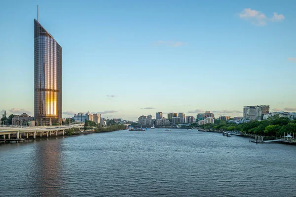 Horizonte Ciudad Brisbane Junto Río Brisbane — Foto de Stock