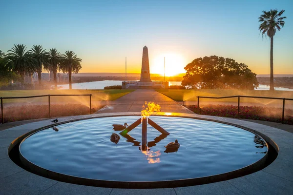 Llama Eterna Con Monumento Guerra Del Estado Perth — Foto de Stock