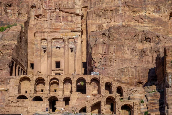 Πρόσοψη Προβολή Των Βασιλικών Τάφων Πέτρα Ιορδανία — Φωτογραφία Αρχείου